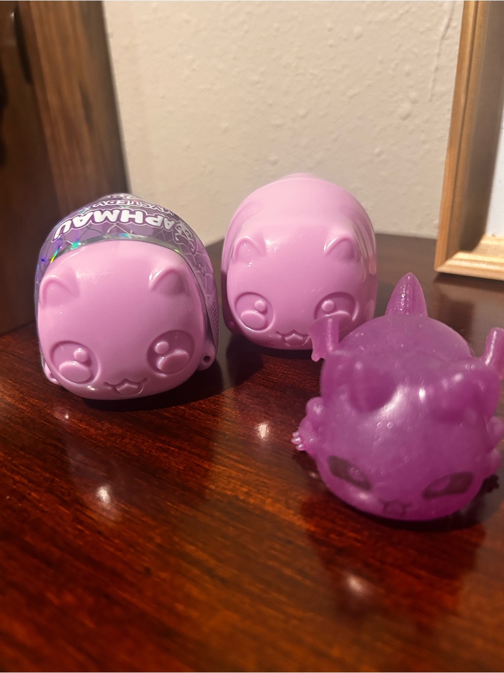 Aphmau meemeows - dragon surprise squishy. 1 new unopened, 1 opened